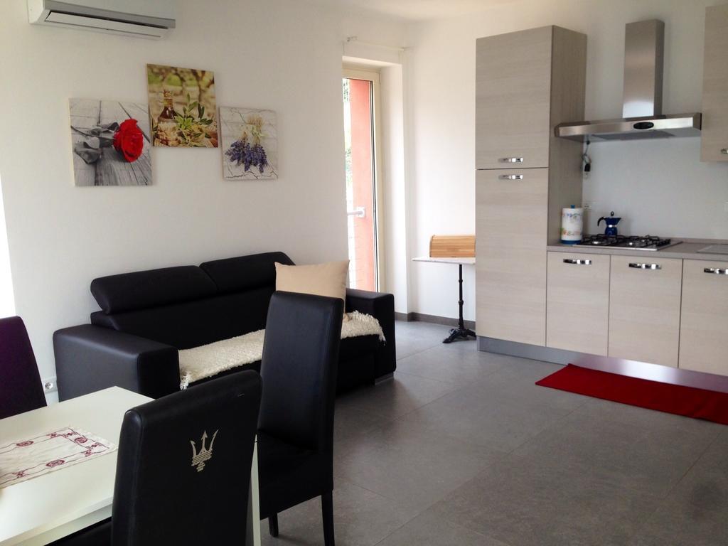 A Lago Marone Room photo