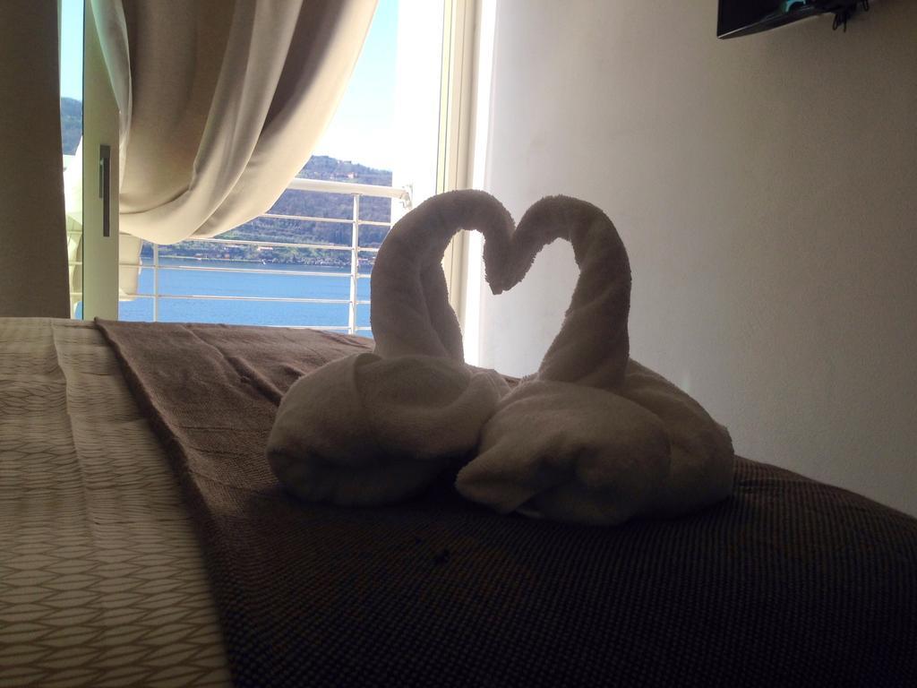 A Lago Marone Room photo